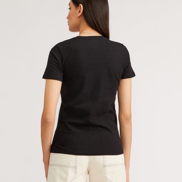 Everlane Organic Cotton V-Neck T-Shirt - Picture 7 of 7